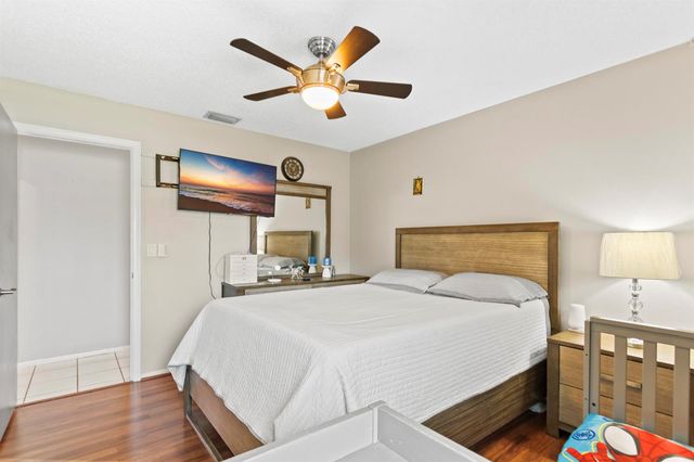 8620 NW 48th Street, Lauderhill, FL 33351