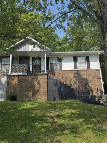 530 Phipps Dr, Nashville, TN 37218
