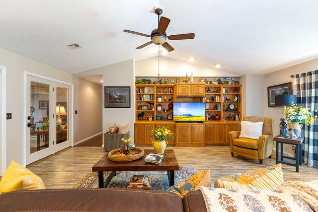 33157 Cardinal Drive, Afton, OK 74331