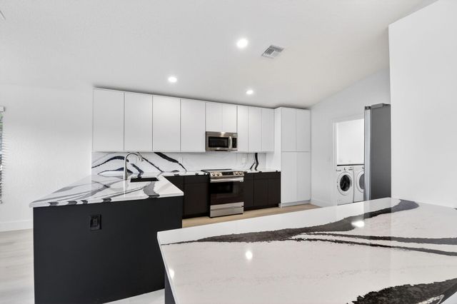 7425 Lahana Circle, Boynton Beach, FL 33437