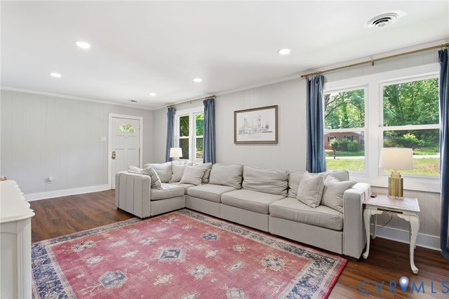609 Pocono Dr, Richmond, VA 23236