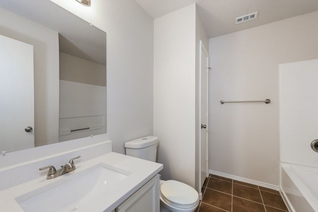 317 Oakhurst Drive, Seagoville, TX 75159