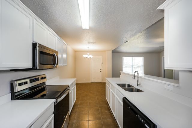 317 Oakhurst Drive, Seagoville, TX 75159