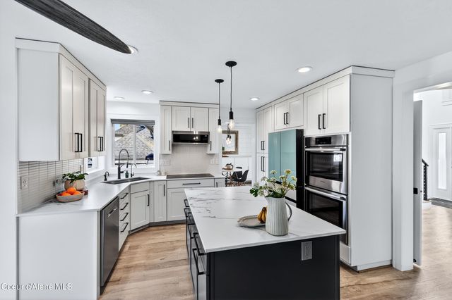 1624 S Rocky Ridge Dr, Spokane Valley, WA 99212