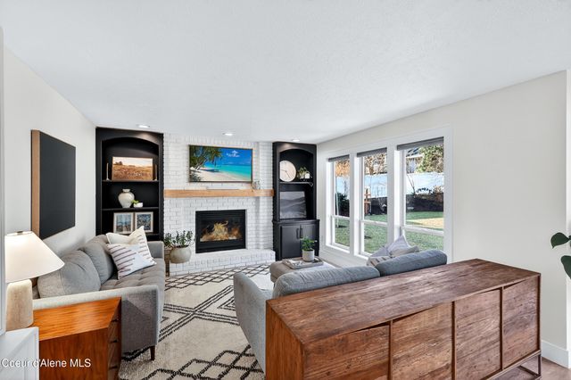 1624 S Rocky Ridge Dr, Spokane Valley, WA 99212