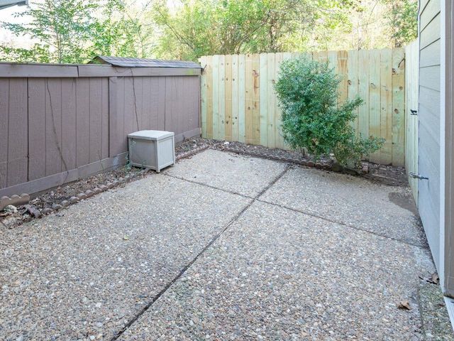 2001 Reservoir Rd Apt 12, Little Rock, AR 72227