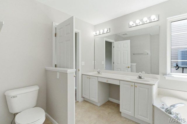 1300 Presidents Landing Drive, O'fallon, MO 63366