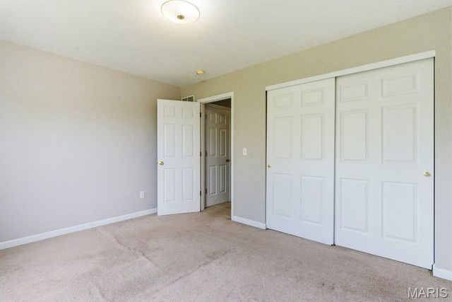 1300 Presidents Landing Drive, O'fallon, MO 63366