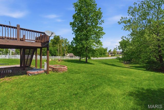 1300 Presidents Landing Drive, O'fallon, MO 63366
