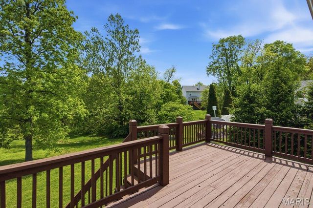 1300 Presidents Landing Drive, O'fallon, MO 63366