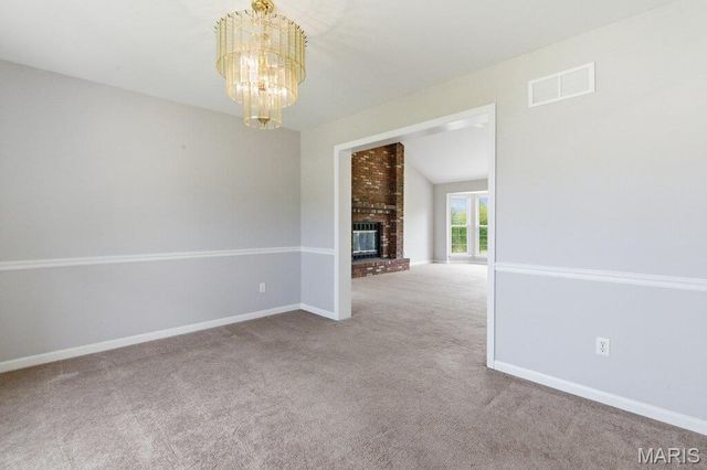 1300 Presidents Landing Drive, O'fallon, MO 63366