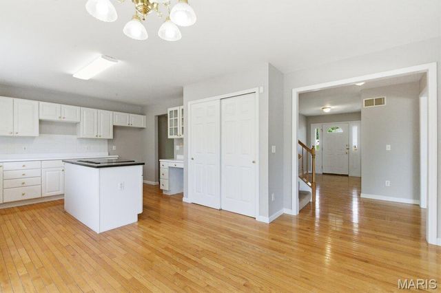 1300 Presidents Landing Drive, O'fallon, MO 63366