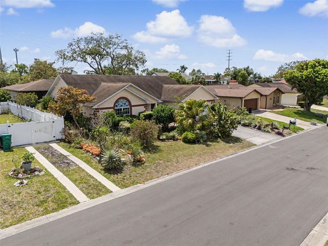 7612 HIGH PINES COURT, Port Richey, FL 34668