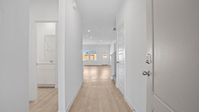 9007 Beaming Sun Lane, Iowa Colony, TX 77583