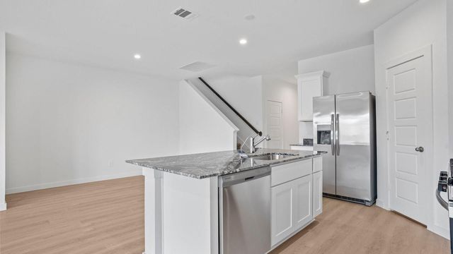 9007 Beaming Sun Lane, Iowa Colony, TX 77583