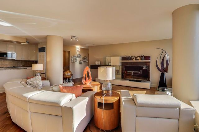 155 N Harbor Drive 3301-3302-3314, Chicago, IL 60601