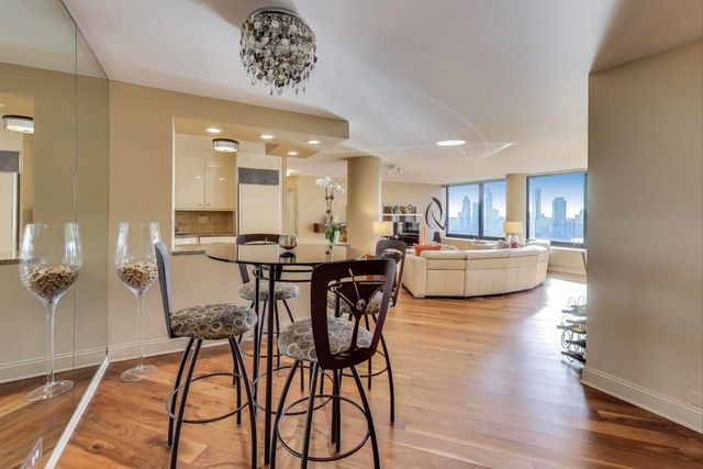 155 N Harbor Drive 3301-3302-3314, Chicago, IL 60601