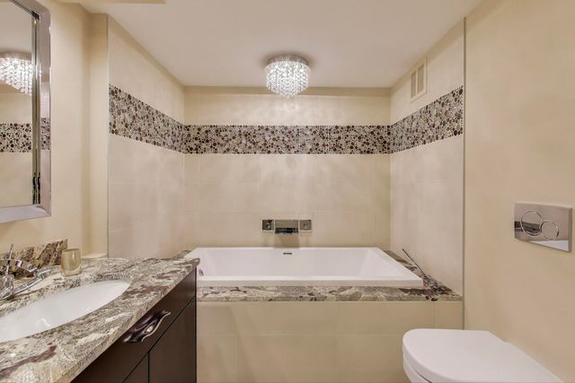 155 N Harbor Drive 3301-3302-3314, Chicago, IL 60601