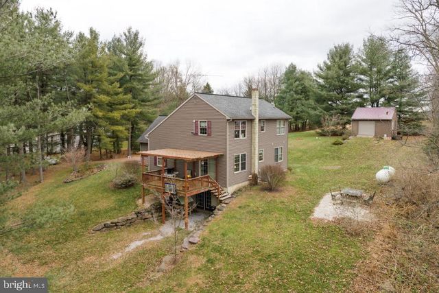 587 CHESTNUT HILL RD, Denver, PA 17517