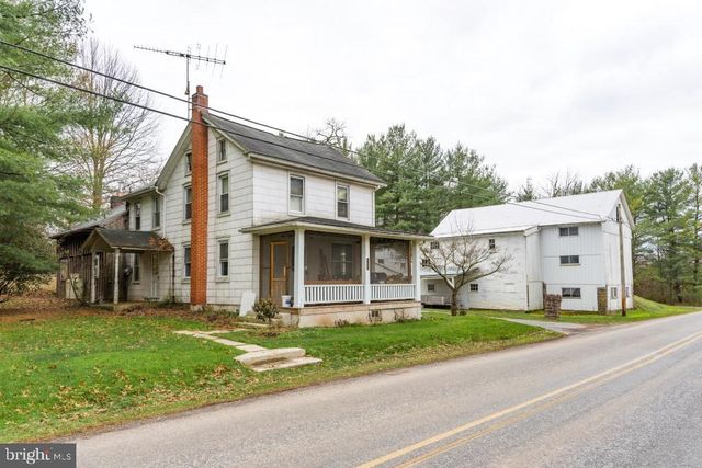 587 CHESTNUT HILL RD, Denver, PA 17517