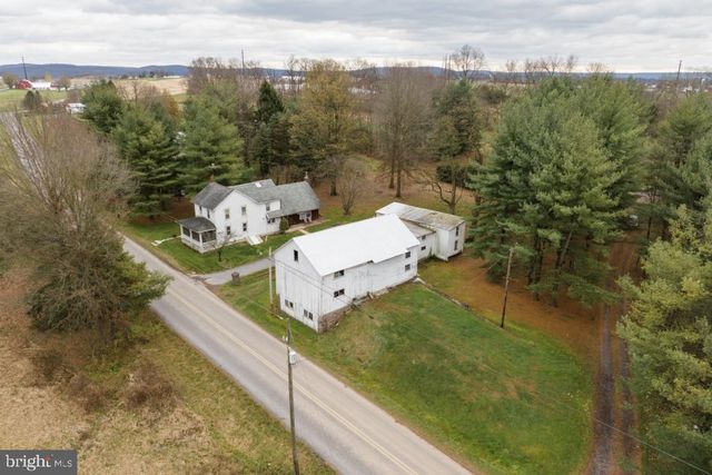 587 CHESTNUT HILL RD, Denver, PA 17517