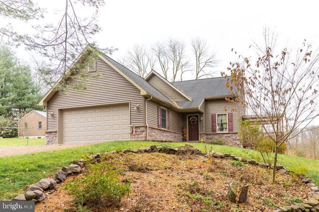 587 CHESTNUT HILL RD, Denver, PA 17517