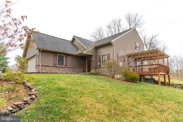 587 CHESTNUT HILL RD, Denver, PA 17517