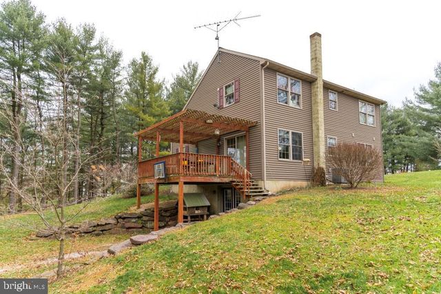 587 CHESTNUT HILL RD, Denver, PA 17517