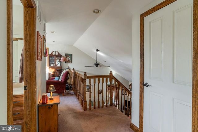 587 CHESTNUT HILL RD, Denver, PA 17517