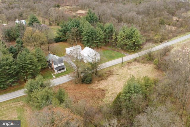 587 CHESTNUT HILL RD, Denver, PA 17517