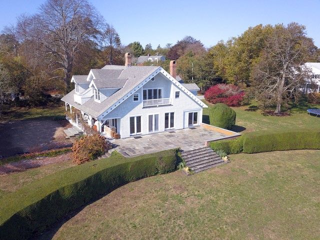 561 Indian Avenue, Middletown, RI 02842