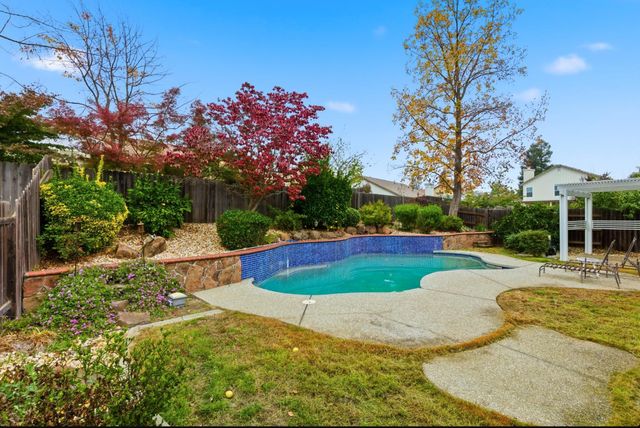 1417 Calle Las Casas, Roseville, CA 95747