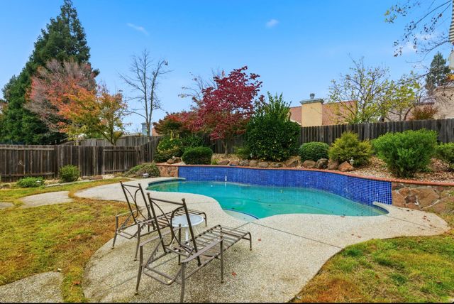 1417 Calle Las Casas, Roseville, CA 95747