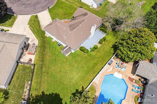 33 Michelle Drive, Mascoutah, IL 62258