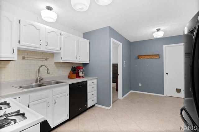 33 Michelle Drive, Mascoutah, IL 62258