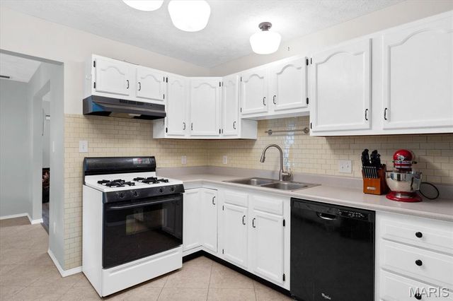 33 Michelle Drive, Mascoutah, IL 62258