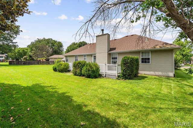 33 Michelle Drive, Mascoutah, IL 62258