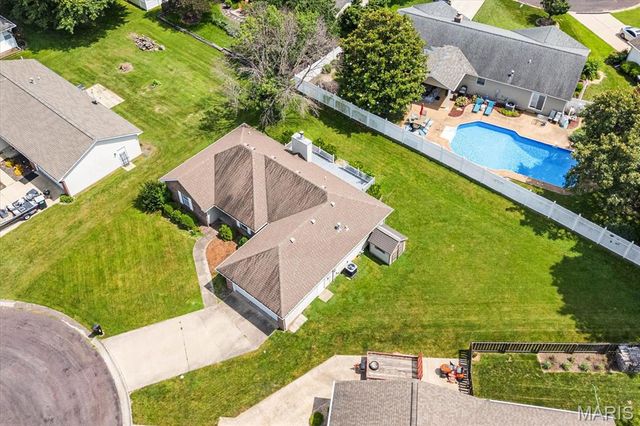 33 Michelle Drive, Mascoutah, IL 62258