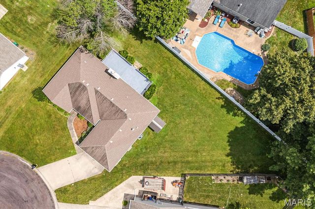 33 Michelle Drive, Mascoutah, IL 62258