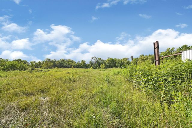 5149 Us 90 Highway W, Dayton, TX 77535