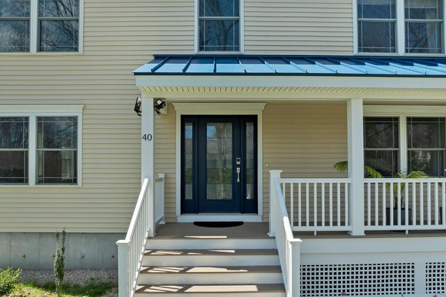 40 Mary Ann Avenue, Salem, NH 03079
