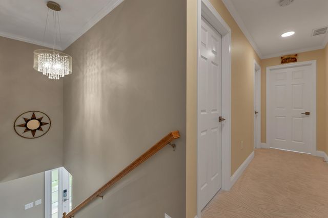 40 Mary Ann Avenue, Salem, NH 03079