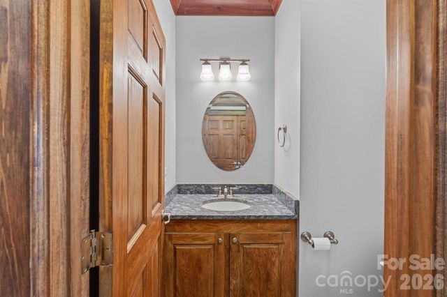 22 Pear Tree Lane, Leicester, NC 28748
