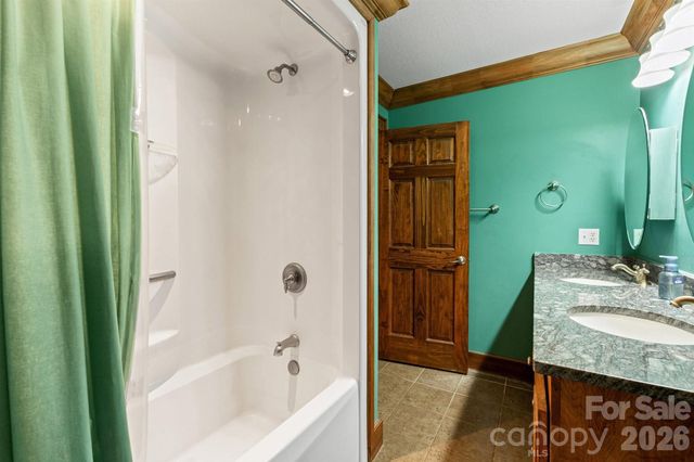22 Pear Tree Lane, Leicester, NC 28748