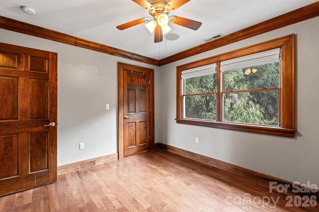 22 Pear Tree Lane, Leicester, NC 28748