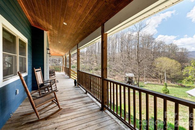 22 Pear Tree Lane, Leicester, NC 28748