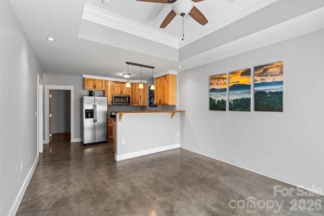 22 Pear Tree Lane, Leicester, NC 28748