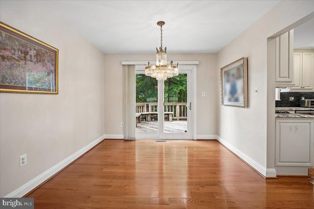 9739 IRONMASTER DR, Burke, VA 22015