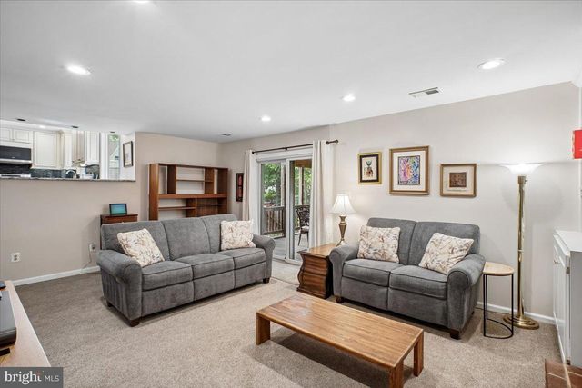 9739 IRONMASTER DR, Burke, VA 22015