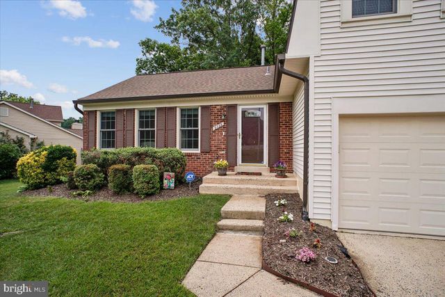 9739 IRONMASTER DR, Burke, VA 22015